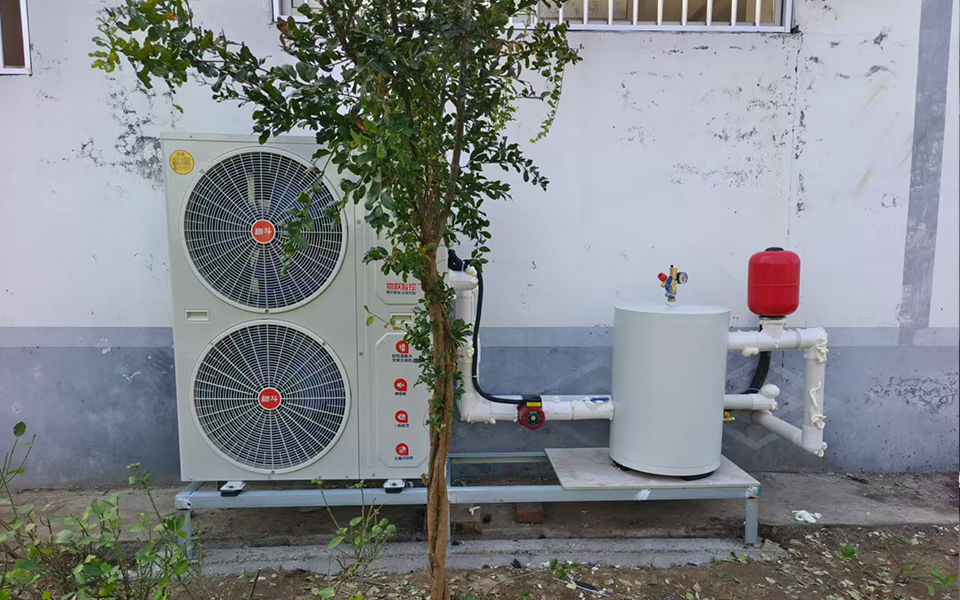 山东省潍坊市寿光市留吕镇崔家自建房140㎡空气能供暖项目