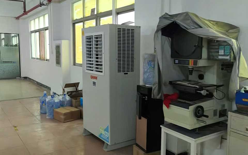 广东东莞精密五金模具厂车间降温案例