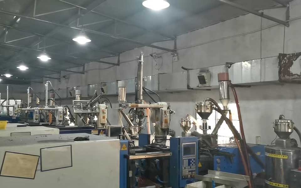 浙江乐清注塑车间降温案例