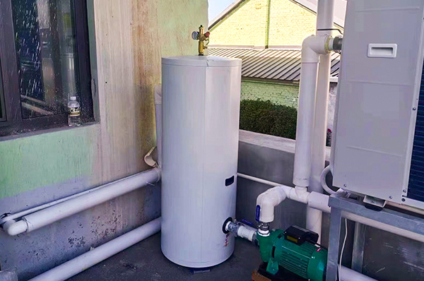 东北400㎡自建别墅煤锅炉改空气能供暖,室温保持22℃效果好