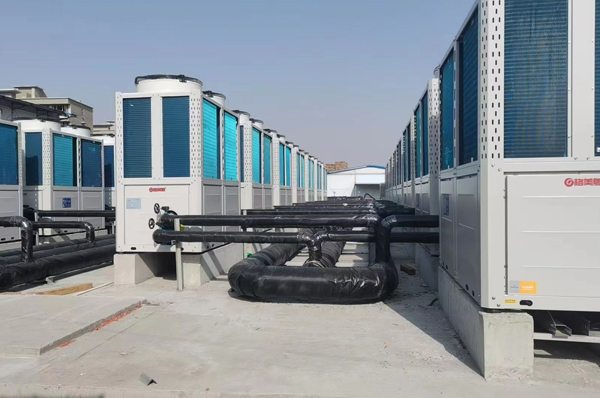 辽宁沈阳融汇城70000㎡小区集中供暖用格美粤空气能热泵,舒适节能又省事