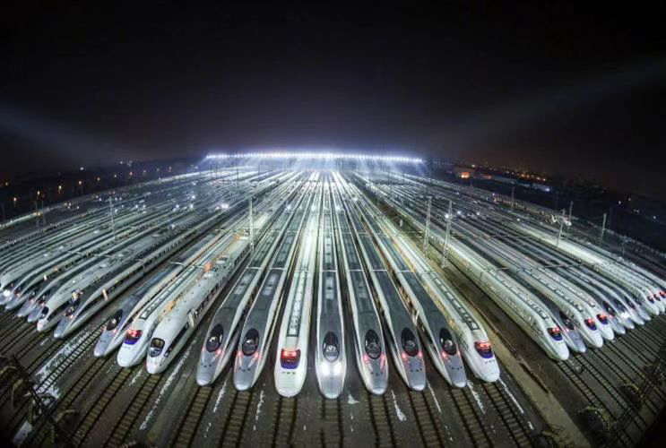 搭乘“中国速度”,格美粤冠名三大高铁及河北航空,全面开启2024全渠道赋能模式