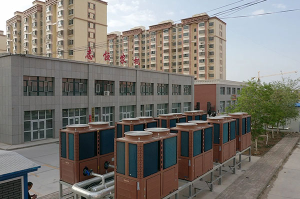 新疆尉犁县不夜城13000㎡供暖项目用空气能,绿色节能树标杆